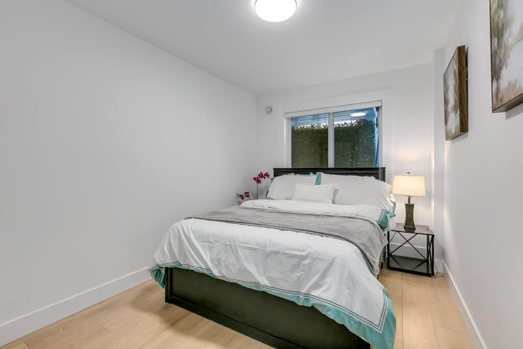 Guest Suite In South Суррей Екстер'єр фото